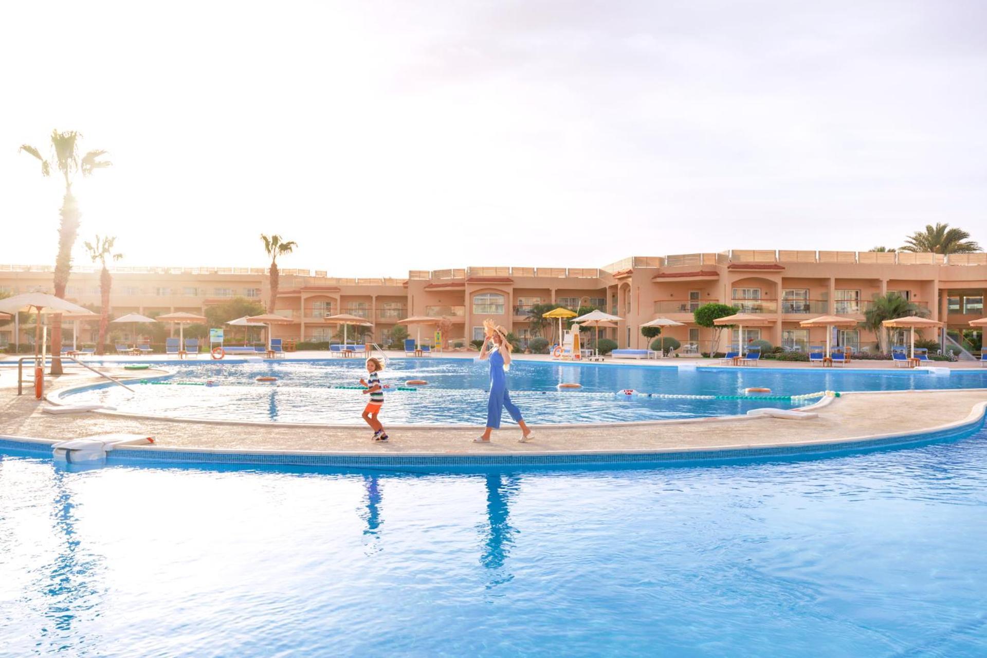 Pickalbatros Royal Moderna Sharm "Aqua Park" Hotel Bagian luar foto